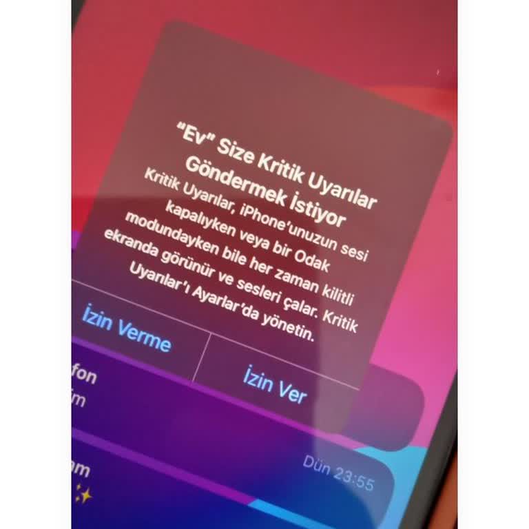 Apple İPhone Ev Kritik Uyarılar Göndermek İstiyor