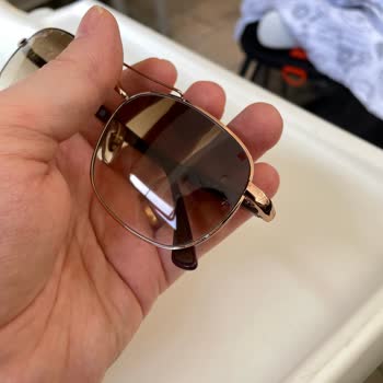 Rayban Gözlüğün Çerçevesinde Oksitlenme