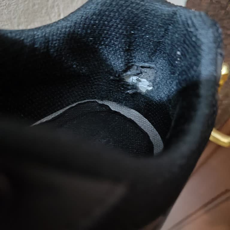 Slazenger Ayakkabım 4 Giyişte Yırtıldı