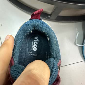 Vicco Çocuk Spor Ayakkabı 2 Ay Olmadan Yırtılmaya Başladı.
