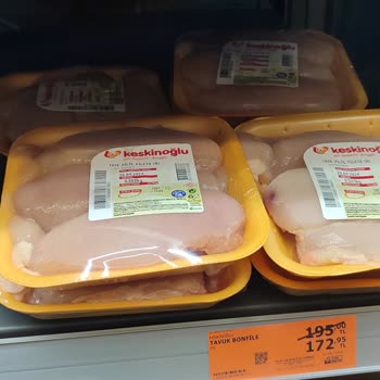 A101 Son Kullanma Tarihi Geçmiş Ürün Satıyor