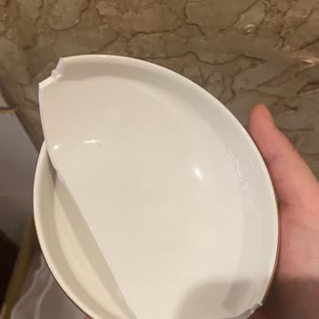 English Home Kırık Gelen Ürünler İçin Gereken Yapılmıyor