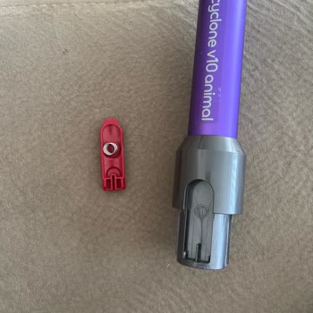 Dayson V10 Boru Tırnağı Kırılması
