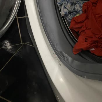 Samsung Eco Bubble VRT Plus 12 Kg Çamaşır Makinesi Körüğü Deforme Oldu