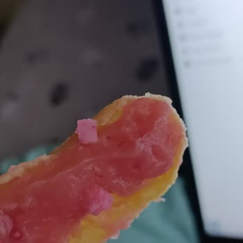 Sütlüce Patisserie & Cafe Tatlıdan Kıl Çıktı