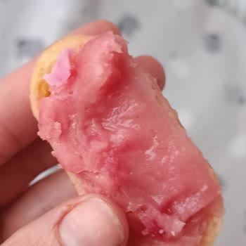 Sütlüce Patisserie & Cafe Tatlıdan Kıl Çıktı