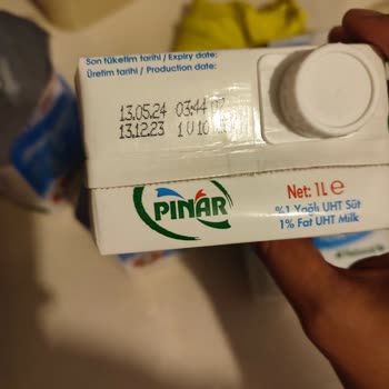 Pınar Süt Paketin İçinden Peynir Parçaları Çıktı.