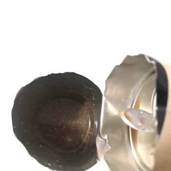 Obsesso Frappe Çikolata İçinden Beyaz Parçalar Çıktı.
