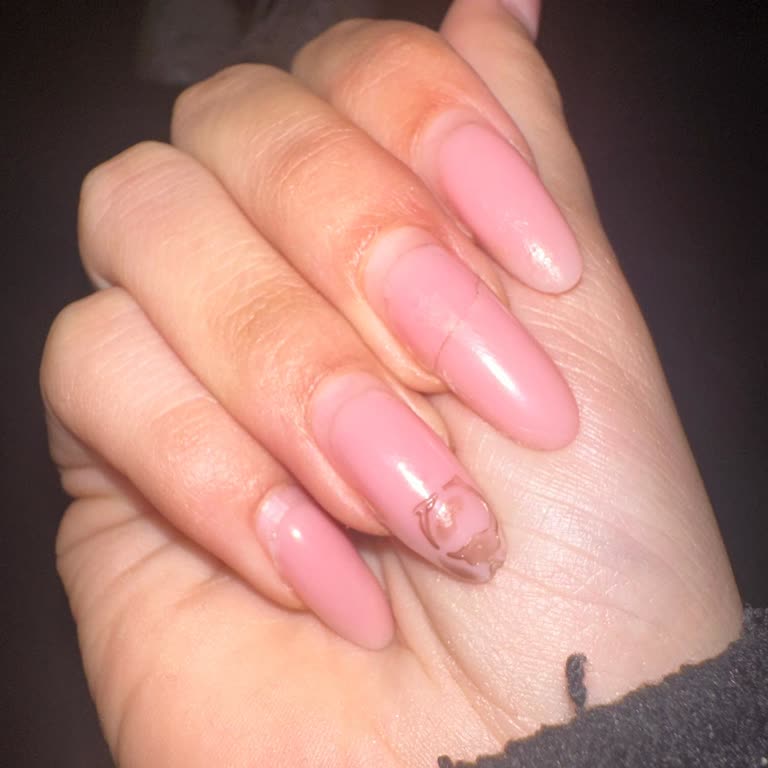 Lila Beauty Art Kusurlu Tırnak Yaptılar!