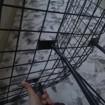 Weblonya Metal Sandalyenin Birleşim Yerinden Ayrılması