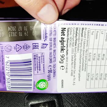 Milka Çikolata Dan Taş Çıktı