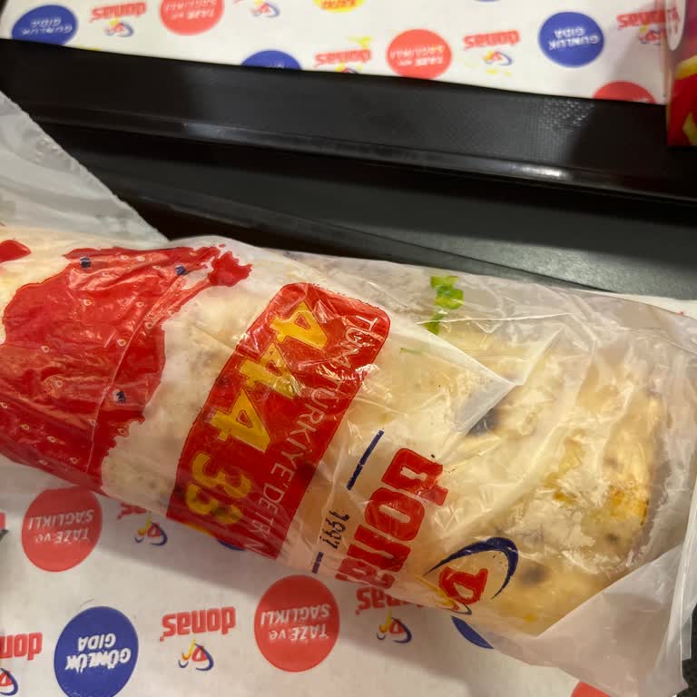 Konya Zafer Donas Garsonların İlgisizliği!