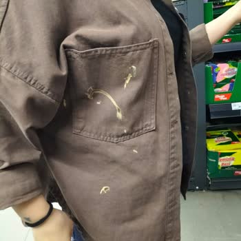 A101 Çalışan Saygısızlığı Ürünler Yerlerde Ağızları Açık Patlak