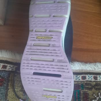 Skechers Ayıplı Ürününe Sahip Çıkmıyor