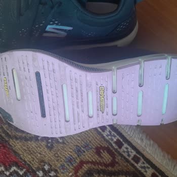 Skechers Ayıplı Ürününe Sahip Çıkmıyor