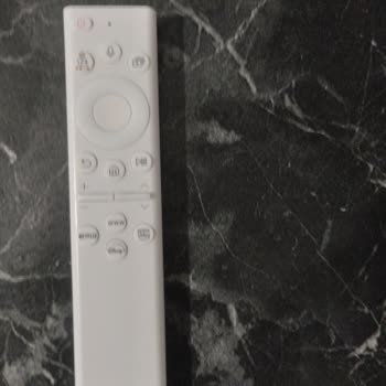 Samsung Güneş Enerjili Kumanda Bozuldu.