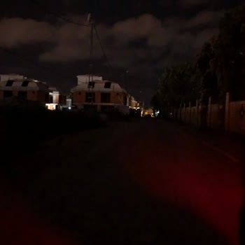 CK Boğaziçi Elektrik Sokak Aydınlatması Sorununu Çözmüyor, İlgilenmiyor!