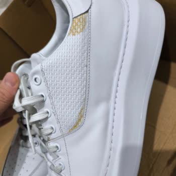 Lufian Giyilmiş Ayakkabı Gönderiyor