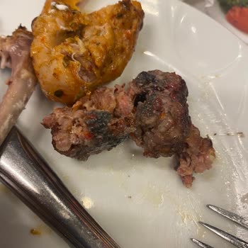 Meşhur Mithatpaşa İşkembe & Kebapçısı  Fazla Para İstiyor.