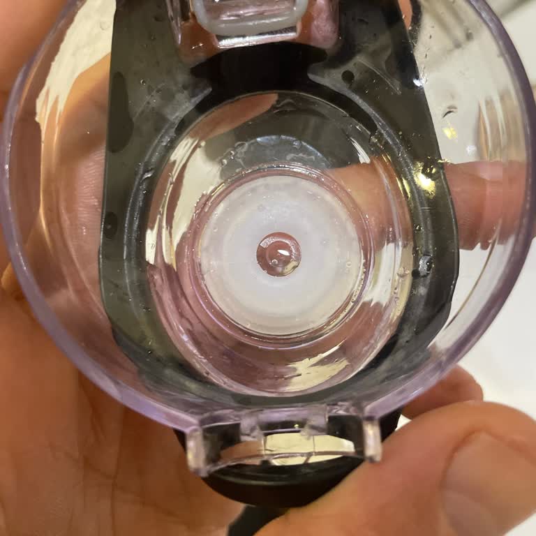 Mavi Matara Kapağı Kırılması