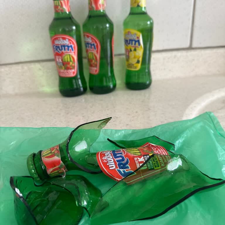 Uludağ İçecek Uludağ Frutti Karpuz Çilekli Soda Şişesi Patladı