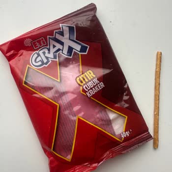 Eti Crax Çubuk Kraker İçinden Kıl Çıktı