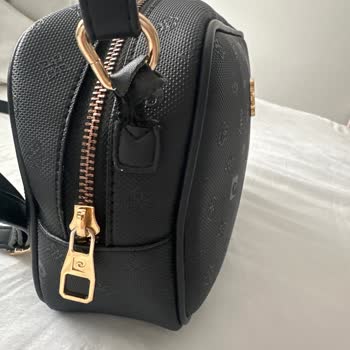 Pierre Cardin Giyim Pierre Cardin Çapraz Çantamın Kolu Yırtıldı