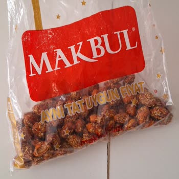 Makbul Fıstığın İçinden Çıkan Bilya