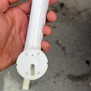 Creavit Klozet Kapağı Menteşesi