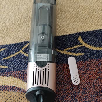 Arnica'nın Kalitesiz Plastiklerle Donatılmış Şarjlı Süpürgesi