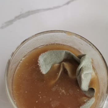 Meyöz Meyve Suyu Küflenmiş Şekilde Cıktı