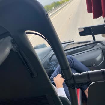 Mardin Seyahat Muavinin Sigara İçmesi