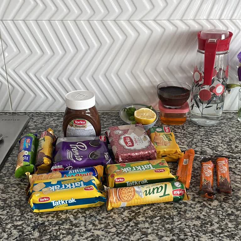 Torku Helvanın İçinde Kıl Var