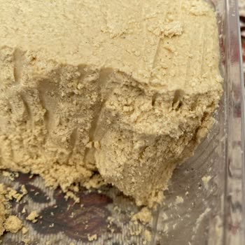 Torku Helvanın İçinde Kıl Var