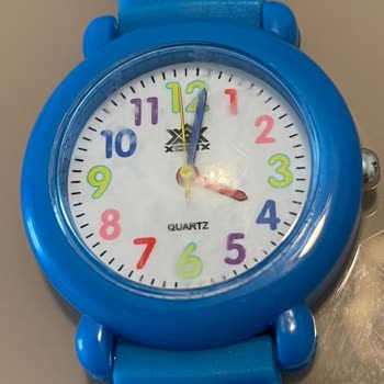 Saat & Saat Teşhir Ürünü Mü Satıyor?