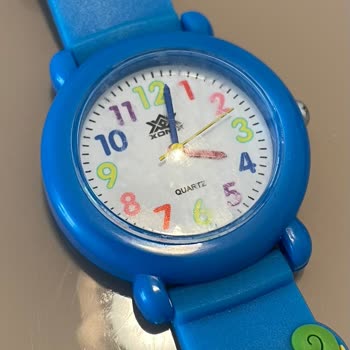 Saat & Saat Teşhir Ürünü Mü Satıyor?