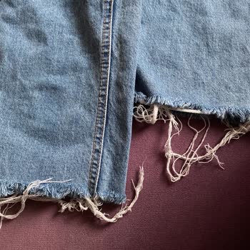 Mavi Pantolon Paçası Sorunu