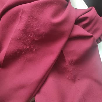 Armine Pantolon İlk Giymede Tüylenme Şikayet