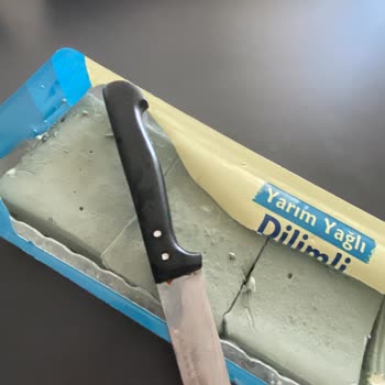 BİM De Satılan Aknaz Marka Tost Peyniri