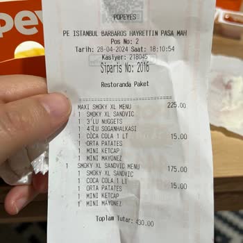 Popeyes Hem Eksik Ürün Verip Hem De Ücreti Tam Alıyor!