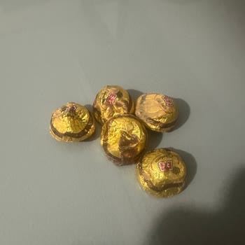 Eti Gıda Eti Çikolataları Ezik Ve Erimiş Şekilde.