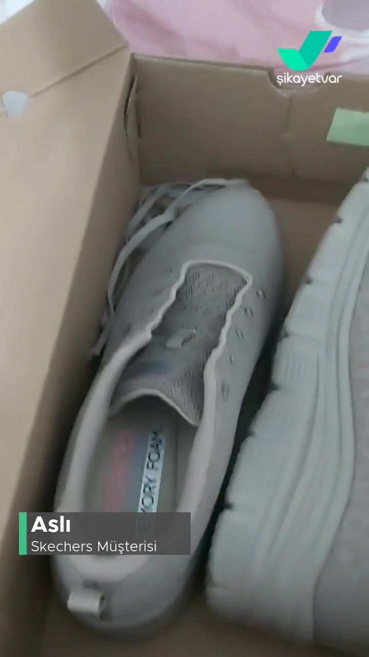 Skechers Bağcık Sorunum! videonun kapak resmi