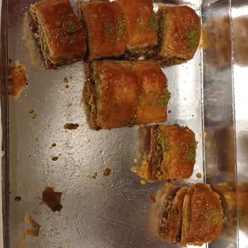 Özdilek AVM Özdilek'te Şerbetli Hayal Kırıklığı: Kuru Baklava Faciası