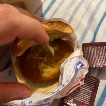 Trump Saloon Burger Siparişi Sorunum