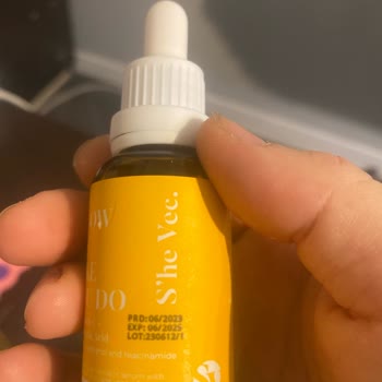 "SHE Vec Glow Me Like You Do" Serum Cildimi Mahvetti Ve Kötü Kokuyor