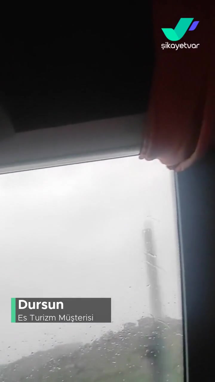 Es Turizm Su Akıtıyor, Otobüsün İçinde Üstüme Yağmur Yağdı! videonun kapak resmi