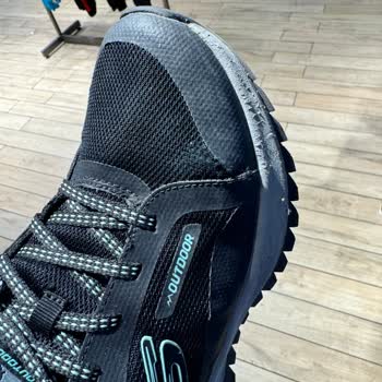 Skechers Pişmanlıktır. Su Geçirmez Diye Sat Ama Su İtici De Sonra.