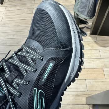 Skechers Pişmanlıktır. Su Geçirmez Diye Sat Ama Su İtici De Sonra.