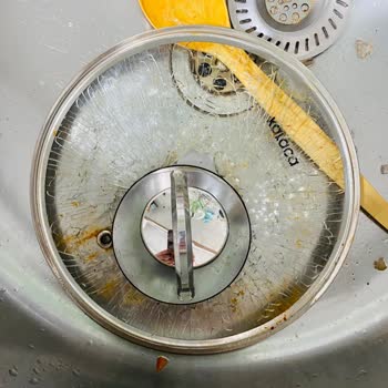 Karaca Züccaciye Karaca Çelik Tencere Kapağı Tuz Buz Oldu