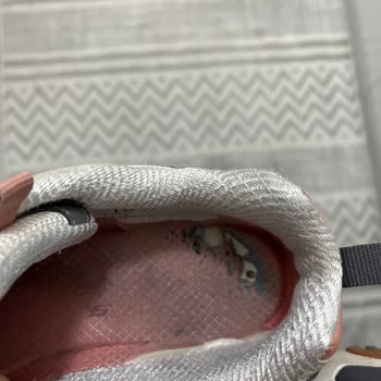 Skechers Ayakkabılarının İç Tabanın Dayanıksızlığı